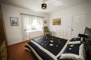 Das Snug-2Bed Apt bietet Platz für 4 Personen mit herrlichem Meerblick direkt am Wild Atlantic Way - Image 3