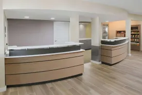Your Home Away from Home in Vibrant Albuquerque! Free Breakfast, Full Kitchen! - Image 2