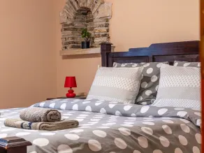 Elegante appartamento per 5 ospiti con piscina, WIFI, TV, terrazza e animali ammessi - Image 5