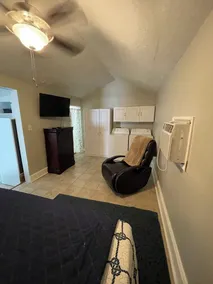Need lodging for 1 or 2? We have a guest favorite tiny home just for u!! - Image 4