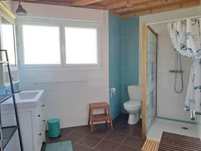 House sleeps 6 with garden near océans - Image 2