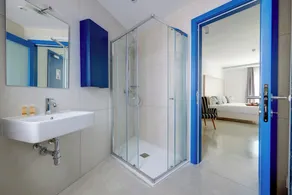 Kirxa Rooms and Suites - Image 5