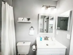 Private Oasis | 4BR Pool Home | 2 Primary suites - Image 2