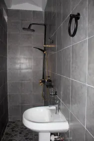 Cozy 1-bedroom apartment in enchanting Kilifi with WiFi - Image 2