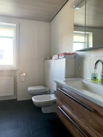 Appartamento di vacanza \"Waldhütter\" con vista sulle montagne, terrazza condivisa e Wi-Fi - Image 4