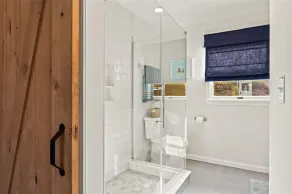 Bluebird Hideaway - Image 2