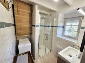 690-Charming villa in a lush garden - Image 2