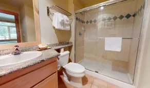 Merveilleux appartement en copropriété adapté aux familles avec jacuzzi | Vue montagne | À côté du ski - Image 5