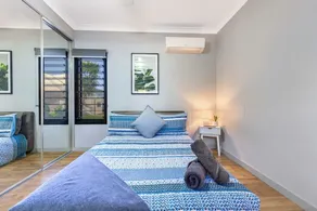 Tropical Guesthouse with Pool - Image 4