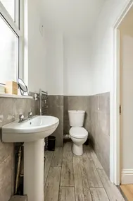 Stylish one bedroom apartment in Greater London - Image 3