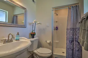 Renovated Open Floor Plan; Walk 2 Downtown & Shops - Image 4