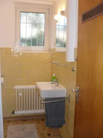 Ruhige Nichtraucher-Ferienwohnung mit schönem Garten in Freiburg-Gundelfingen - Image 4