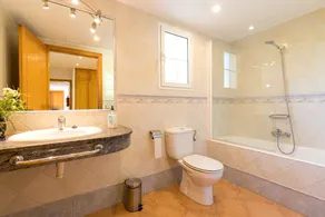 Family-friendly Villa Mirador with Sea View, Wi-Fi, Balcony, Garden, Terraces & Pool - Image 2