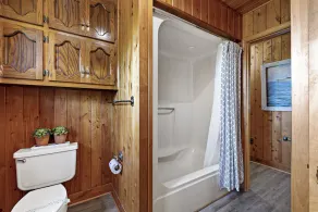 Fantastic Specials-Charming Bay Front in Elberta, AL-2 Boat Slips-Sleeps 12 - Image 5