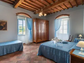 Beautiful private villa for 7 people with private pool, WIFI, TV, patio and pets allowed - Image 5