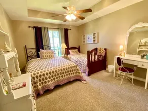 4Br home near Lake Palestine, Fenced Yard, Pet Friendly , Spacious Garage - Image 5