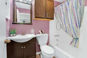 Charming Lakeside Condo - Moments to Lake Fun - Image 4