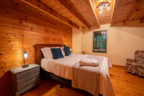 Stunning 5BR Lodge - Hot Tub & Table Rock Views - Image 5