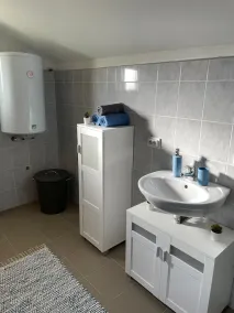 Het Hongaarse Wijnhuis - Image 3