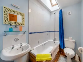 3 bedroom accommodation in York - Image 5