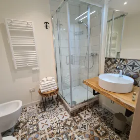 B&B San Paterno: Vintage Industrial Triple Room - Image 3