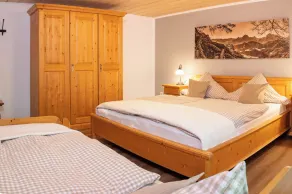 Ferienwohnung Watzmann, 2-5 Personen, 75 qm, Dusche/WC, Balkon, TV, Geschirrspüler, 2 Schlafzimmer, Nichtraucher, Südosten - Image 5