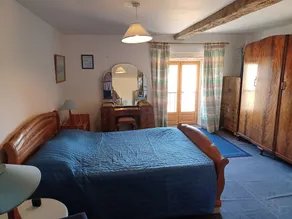 Ferme spacieuse avec piscine privée - Image 5