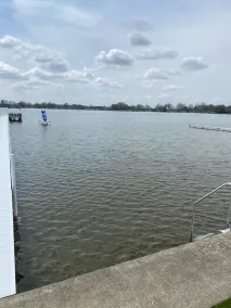 Swim, fish, have fun at the sandbar & cruise the lake! Sleeps 8! - Image 2