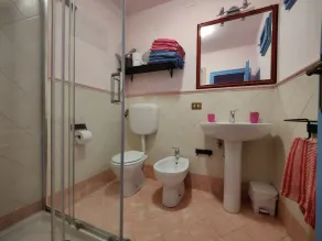 Maison rustique pour 4 personnes en pleine nature mais proche des villes - Image 5