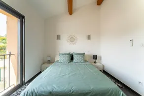 Gästehaus „Chambre De La Reine“ mit Bergblick, WLAN und Klimaanlage - Image 4