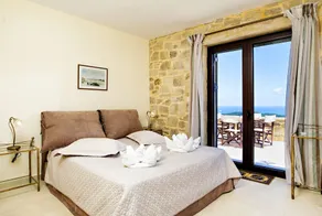 Stone Villa ★ Sea View ★ Heated Private Pool ★ 2bedrooms and 5 sleeps - Image 5