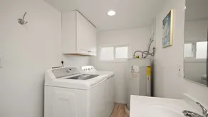 Downtown CDA Tiny House-Walk to the Lake - Image 2