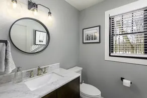 Luxurious Newly Renovated 4 Bedroom Home Near Elkhart Lake, Green Bay & Kohler - Image 2