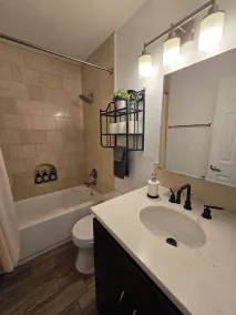Rustic Farmhouse Home by Magnolia, TCU & Downtown FW - Image 3
