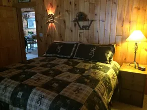 Log Cabin In the Woods - Image 5