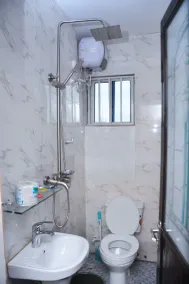 Starexx Luxury Apartment - Image 5