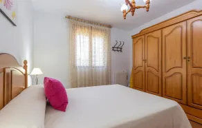 Stunning Home In Padul - Image 4
