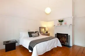 Fleur Baix Flinders Beach House - Image 4