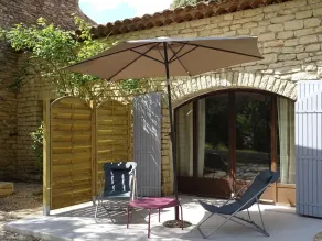 Refined bed and breakfast in the Luberon - Image 5
