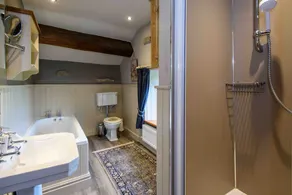Finest Retreats - Shepherds Cottage at Mile House Farm - Image 5
