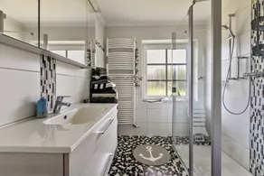 Holiday Apartment Ebbe with Private Terrace, Shared Garden and Wi-Fi - Image 3