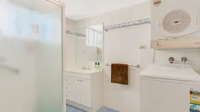 Beach Lodge Unit 9 - Image 2