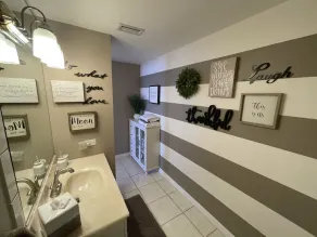 Oceanfront Condo, with Wrap Around Balcony & Ocean Views from every room - Image 2