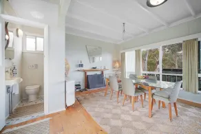 Renovated 1950s beach shack. Private with magnificent ocean view - Image 2