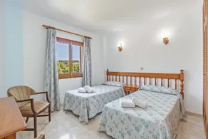 Charmant appartement de vacances \"La Cabanya 2D\" avec balcon, piscine partagée et terrasse - Image 3