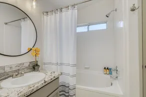 Rustic Mid Century Modern home in the suburbs-small pets welcome - Image 3