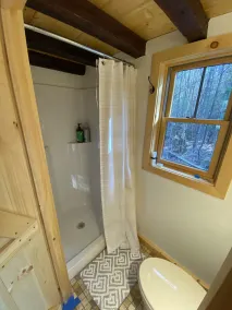 Cozy Loft for two with Hot Tub & Mtn Views - Image 4