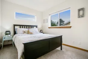 Family-Friendly, Two-Level Home w/Free WiFi, Gas Grill, Washer/Dryer, & Balcony - Image 5