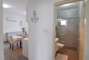 Apartment Pocrnja - Image 5