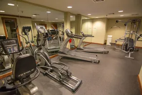 Suites at Silver Tree: A121 One Bedroom Lake View - Image 4